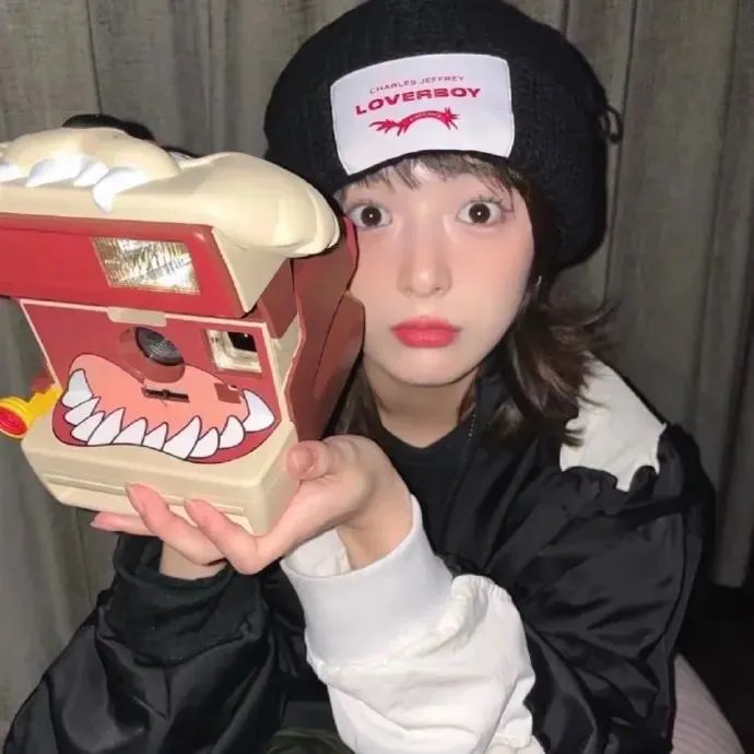 间谍嬉春